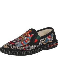 Embroidered shoes 010