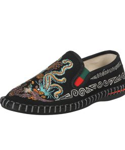 Embroidered shoes 011