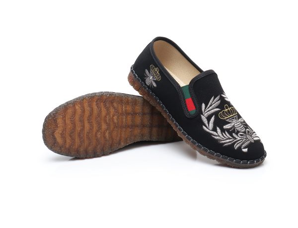 Embroidered shoes 035