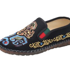 Embroidered shoes 032