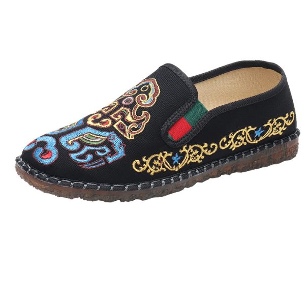 Embroidered shoes 032