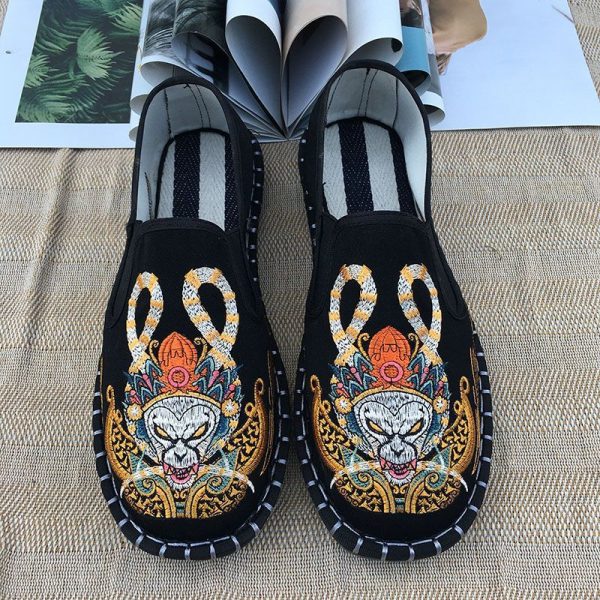 Embroidered shoes 057