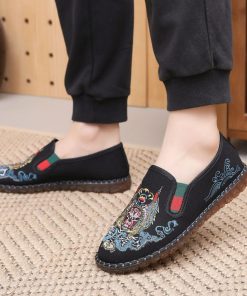 Embroidered shoes 034