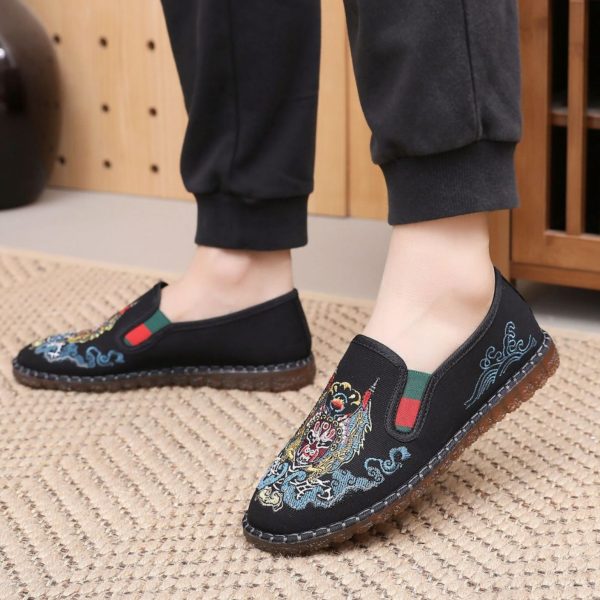 Embroidered shoes 034