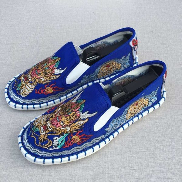 Embroidered shoes 054