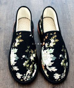 Embroidered shoes 021