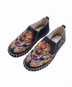 Embroidered shoes 027