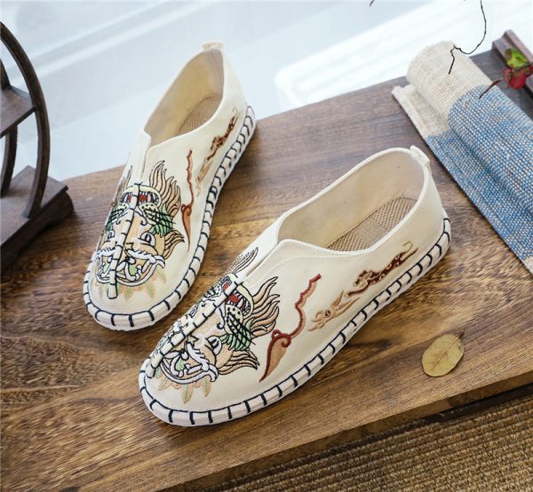 Embroidered shoes 049