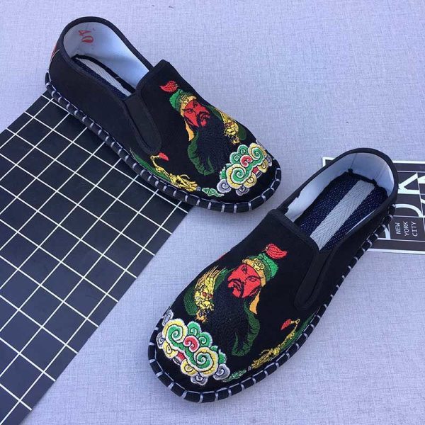 Embroidered shoes 052