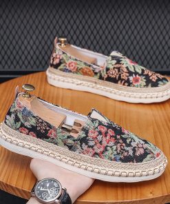 Embroidered shoes 002
