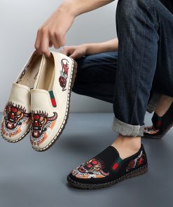 Embroidered shoes 062